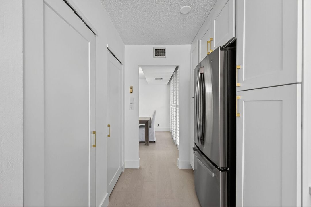 En Venta: $659,000 (2 camas, 2 baños, 1570 Pies cuadrados)