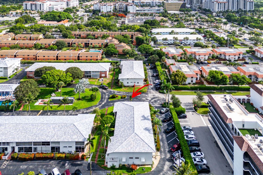 待售: $99,900 (1 贝兹, 1 浴室, 754 平方英尺)