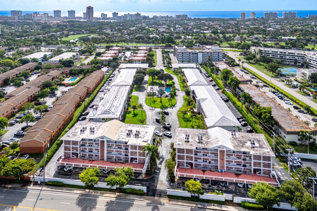 待售: $99,900 (1 贝兹, 1 浴室, 754 平方英尺)