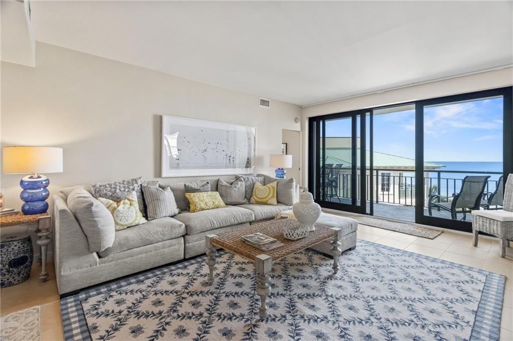 For Rent: $8,500 (2 beds, 2 baths, 1600 Square Feet)