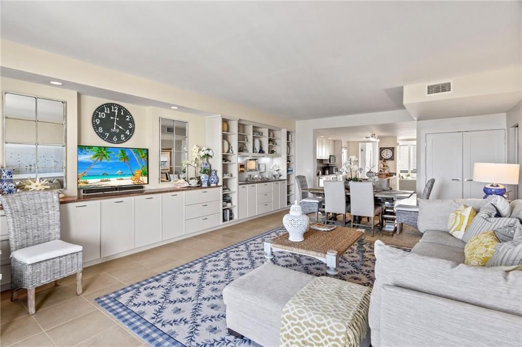 For Rent: $8,500 (2 beds, 2 baths, 1600 Square Feet)