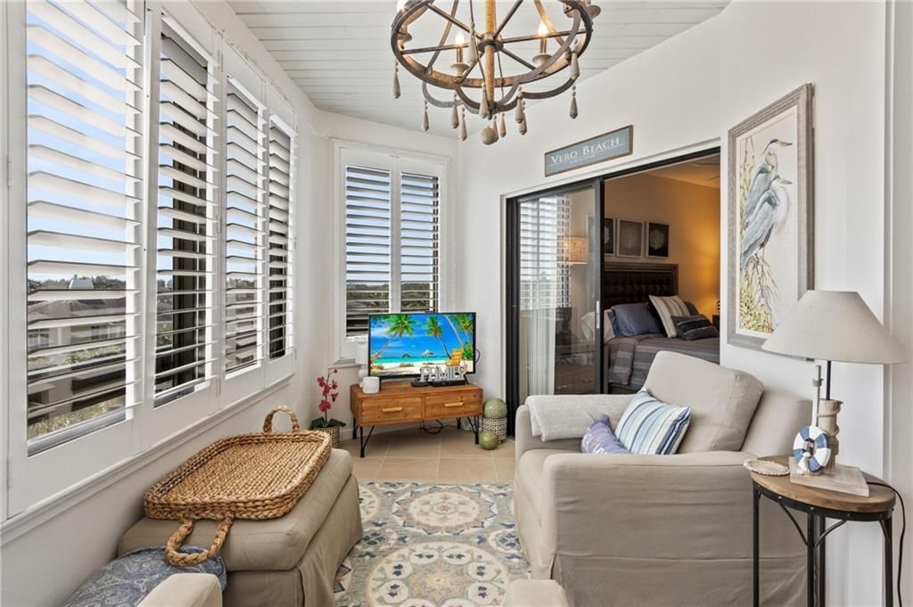 For Rent: $8,500 (2 beds, 2 baths, 1600 Square Feet)