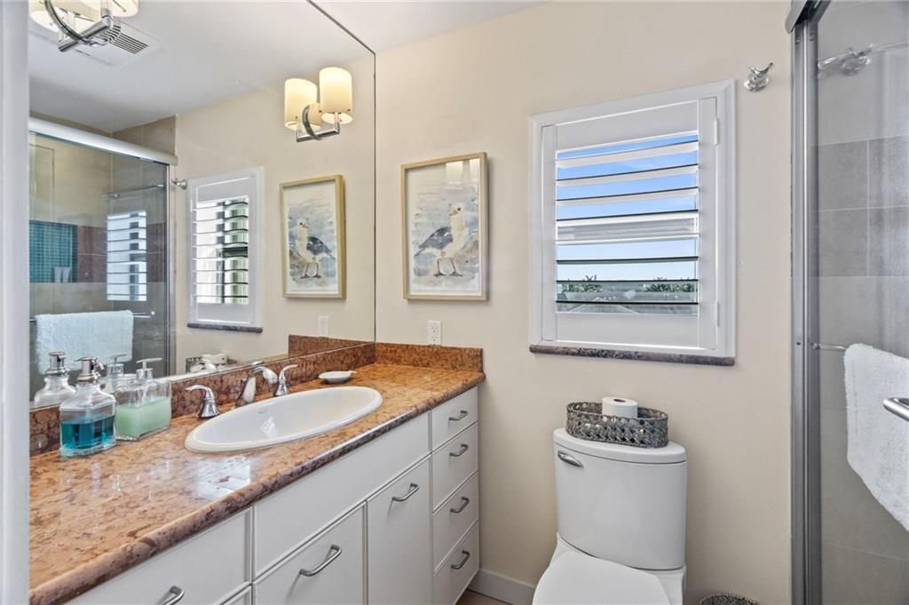 For Rent: $8,500 (2 beds, 2 baths, 1600 Square Feet)