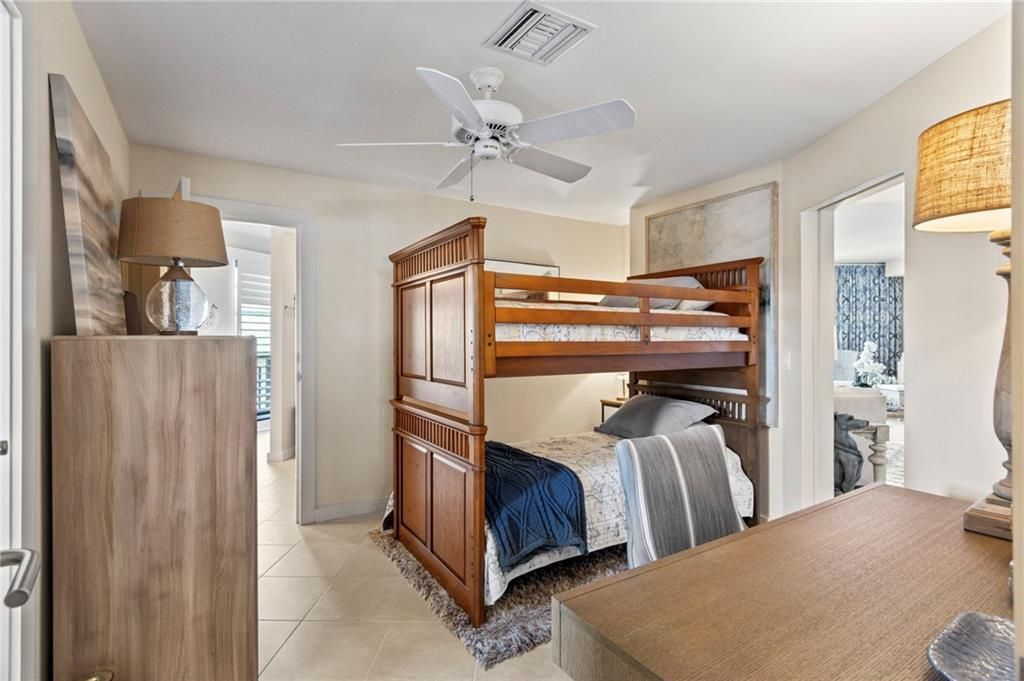 For Rent: $8,500 (2 beds, 2 baths, 1600 Square Feet)