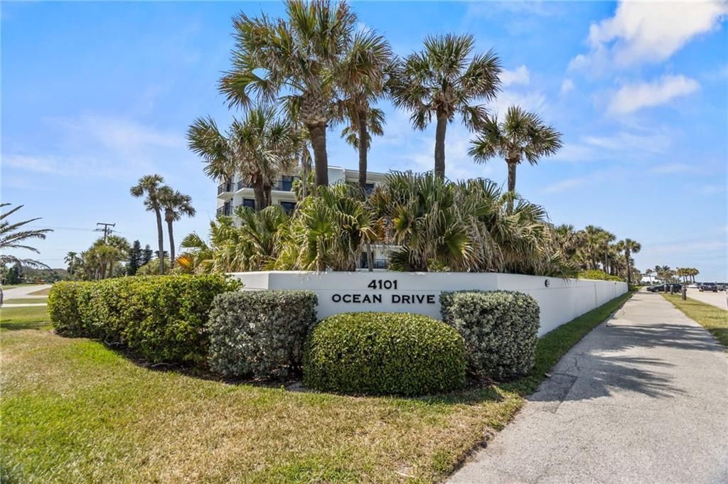 For Rent: $8,500 (2 beds, 2 baths, 1600 Square Feet)