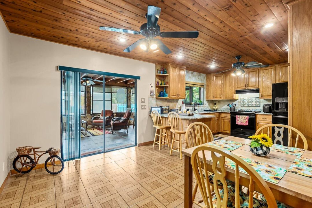 На продажу: $790,000 (3 спален, 2 ванн, 1854 Квадратных фут)