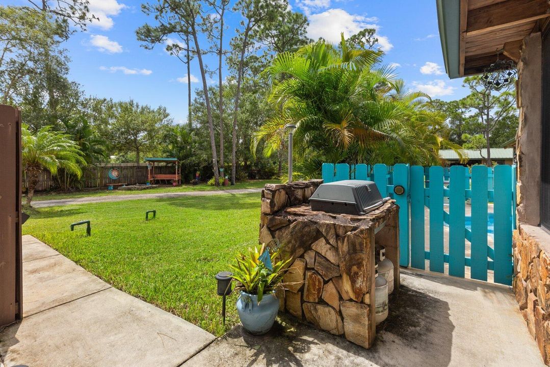 На продажу: $790,000 (3 спален, 2 ванн, 1854 Квадратных фут)