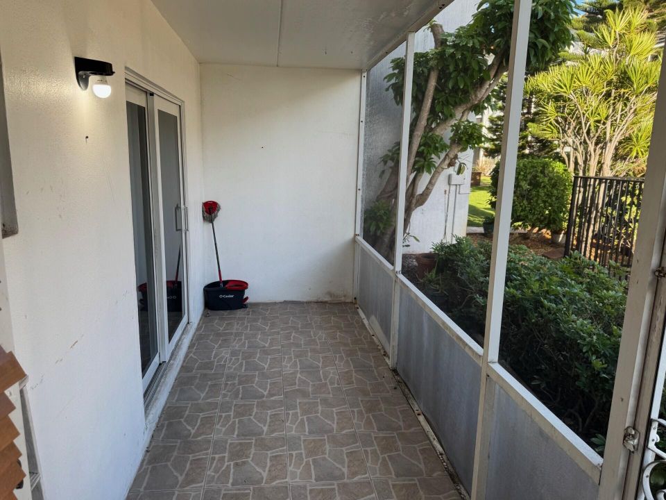 Activo con contrato: $1,950 (2 camas, 2 baños, 948 Pies cuadrados)