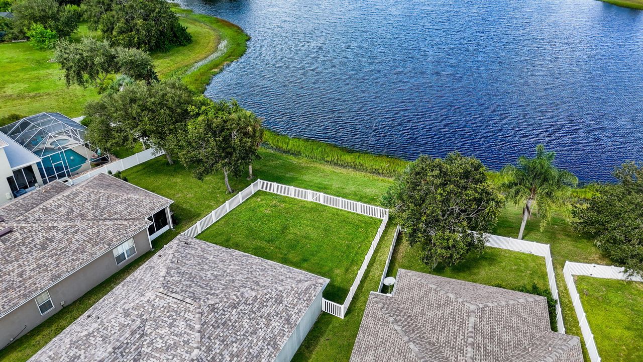 For Sale: $315,000 (3 beds, 2 baths, 1620 Square Feet)