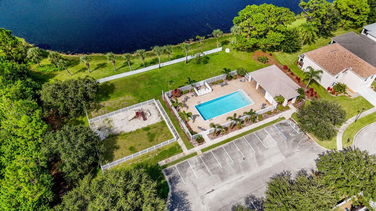 For Sale: $315,000 (3 beds, 2 baths, 1620 Square Feet)