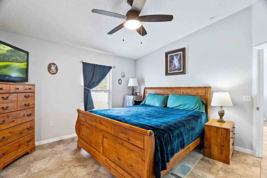 For Sale: $315,000 (3 beds, 2 baths, 1620 Square Feet)