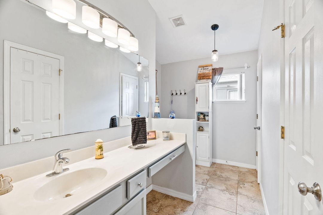 For Sale: $315,000 (3 beds, 2 baths, 1620 Square Feet)