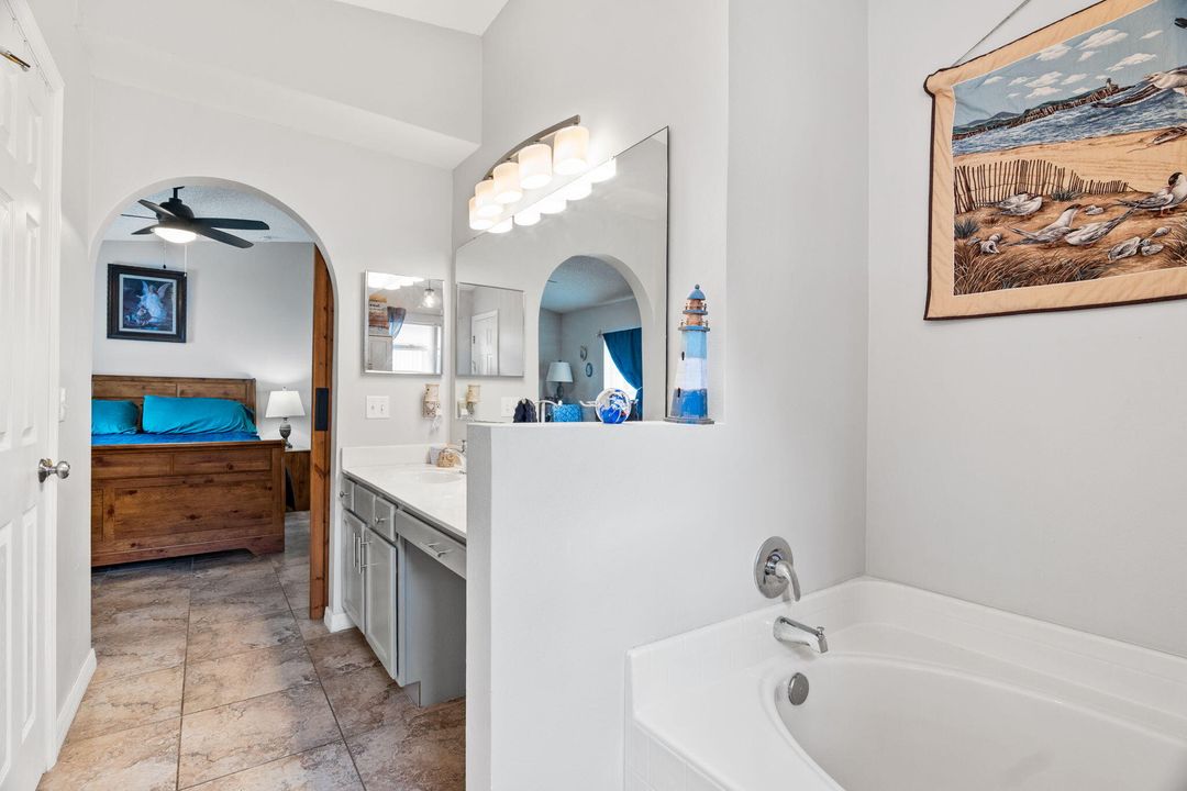 For Sale: $315,000 (3 beds, 2 baths, 1620 Square Feet)