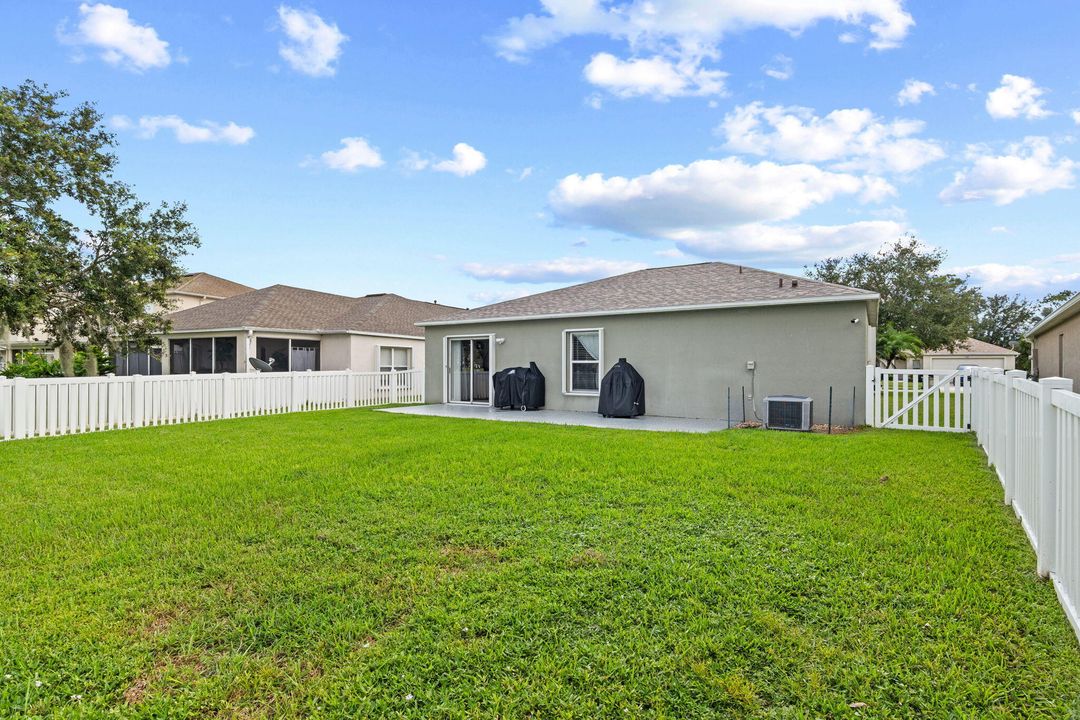 For Sale: $315,000 (3 beds, 2 baths, 1620 Square Feet)