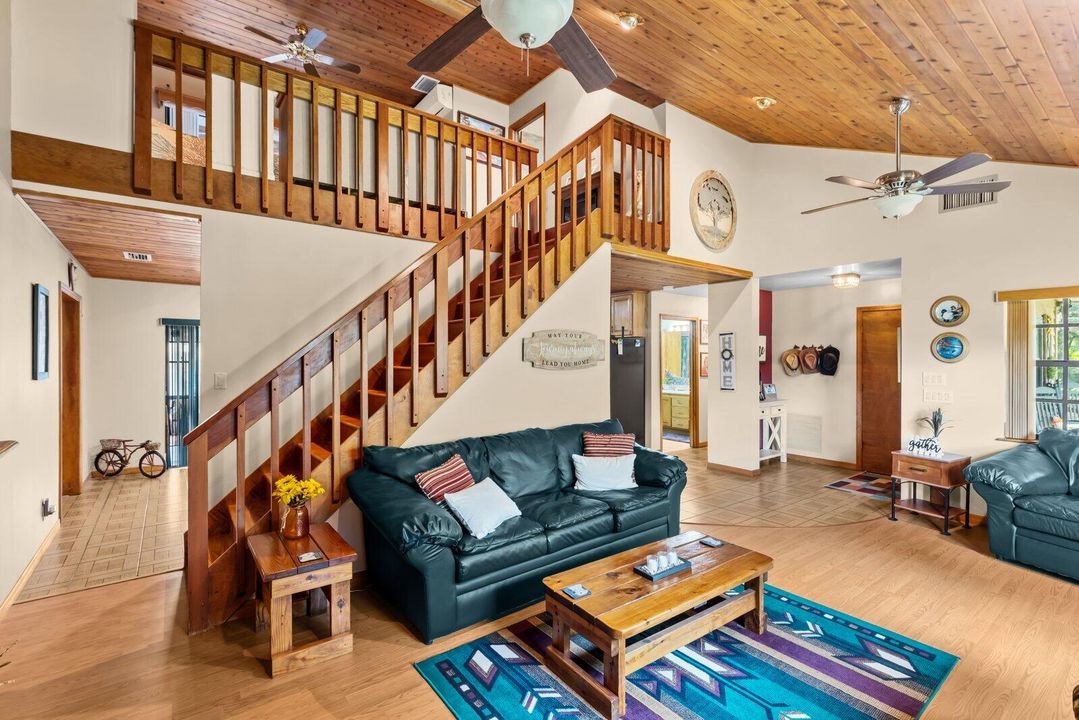 На продажу: $790,000 (3 спален, 2 ванн, 1854 Квадратных фут)