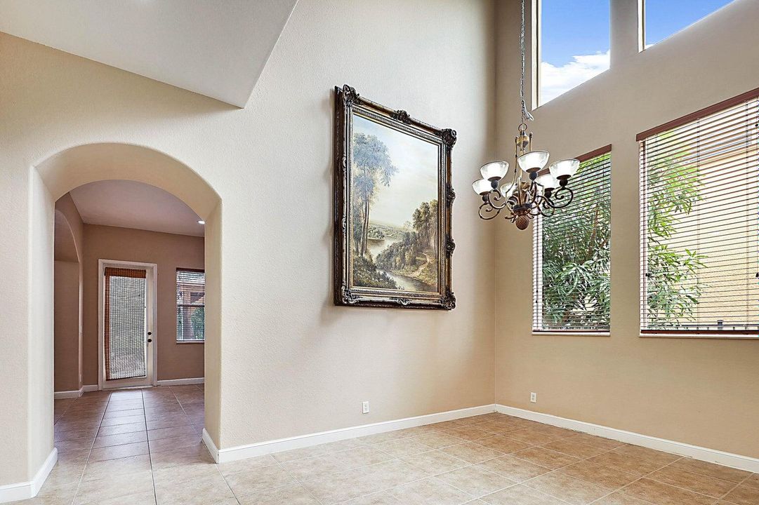 For Rent: $4,600 (5 beds, 3 baths, 3200 Square Feet)