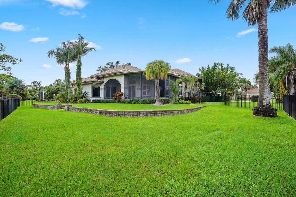 En Venta: $975,000 (3 camas, 3 baños, 3631 Pies cuadrados)