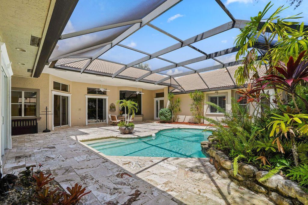 En Venta: $975,000 (3 camas, 3 baños, 3631 Pies cuadrados)