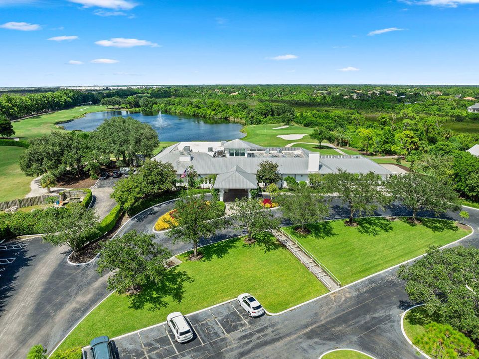 En Venta: $975,000 (3 camas, 3 baños, 3631 Pies cuadrados)