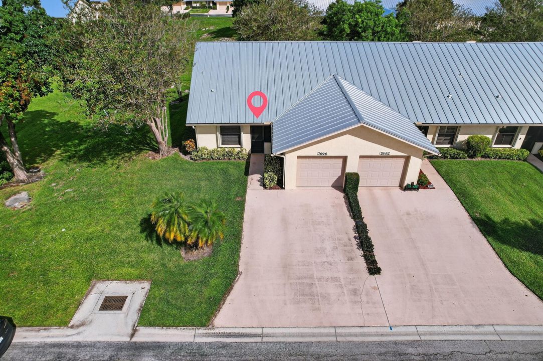 Под контрактом: $350,000 (2 спален, 2 ванн, 1306 Квадратных фут)