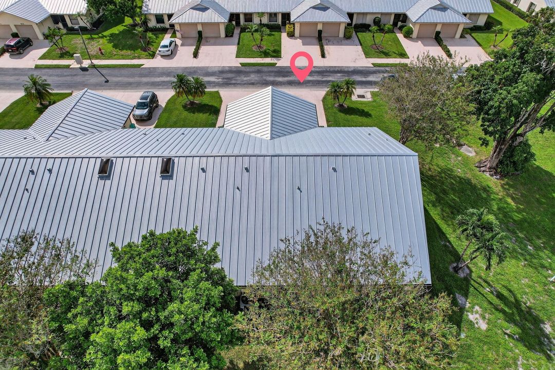 Под контрактом: $350,000 (2 спален, 2 ванн, 1306 Квадратных фут)