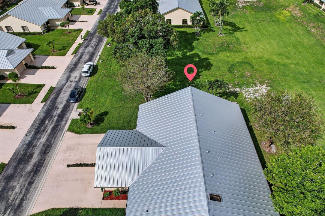 Под контрактом: $350,000 (2 спален, 2 ванн, 1306 Квадратных фут)