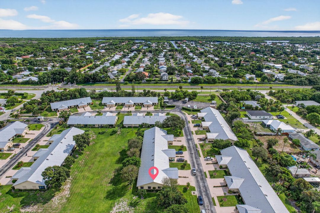 Под контрактом: $350,000 (2 спален, 2 ванн, 1306 Квадратных фут)