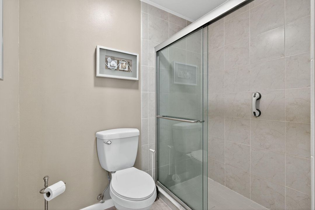 Под контрактом: $350,000 (2 спален, 2 ванн, 1306 Квадратных фут)