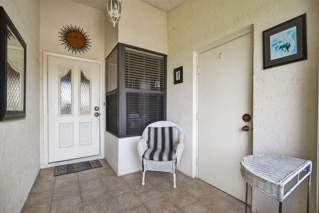 Под контрактом: $350,000 (2 спален, 2 ванн, 1306 Квадратных фут)