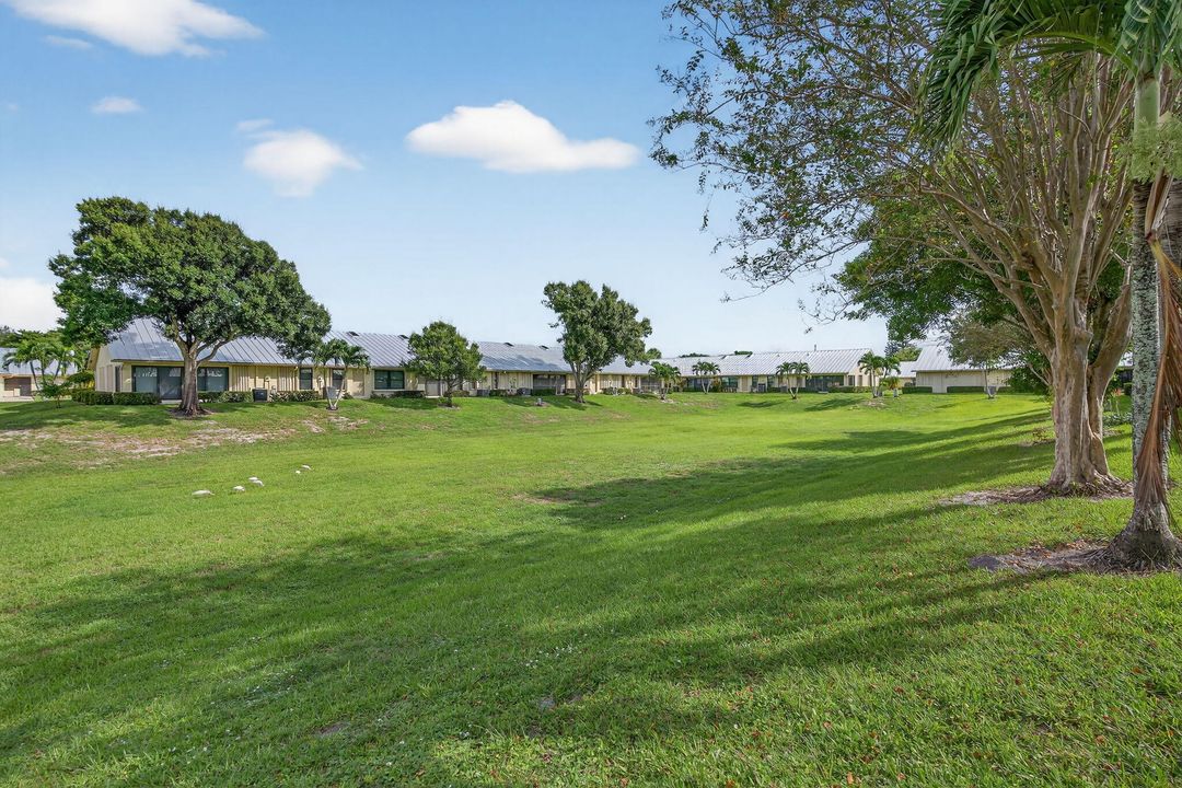 Под контрактом: $350,000 (2 спален, 2 ванн, 1306 Квадратных фут)