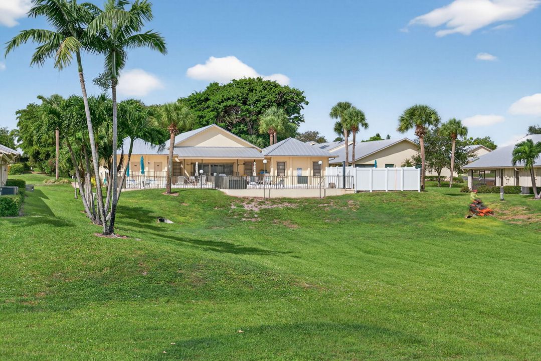 Под контрактом: $350,000 (2 спален, 2 ванн, 1306 Квадратных фут)