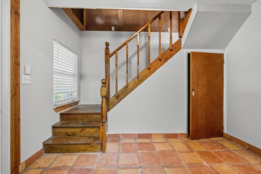 待售: $749,888 (4 贝兹, 2 浴室, 1808 平方英尺)