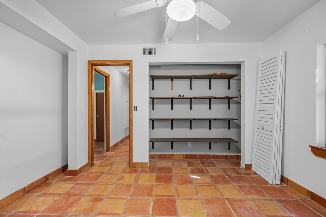 待售: $749,888 (4 贝兹, 2 浴室, 1808 平方英尺)