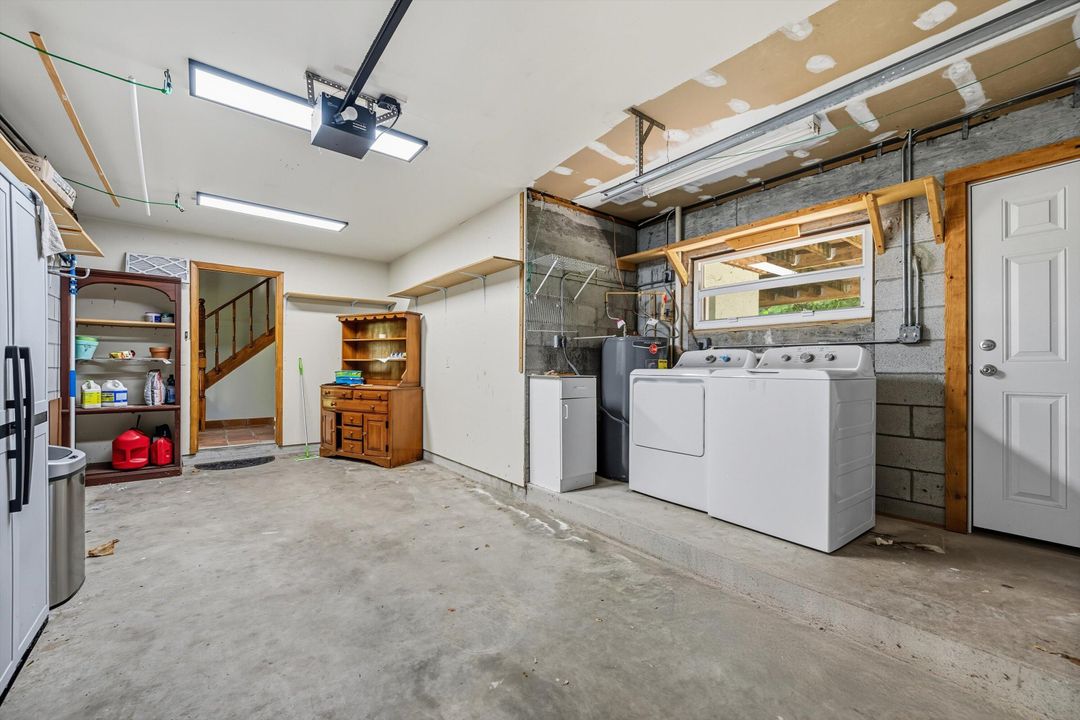 待售: $749,888 (4 贝兹, 2 浴室, 1808 平方英尺)