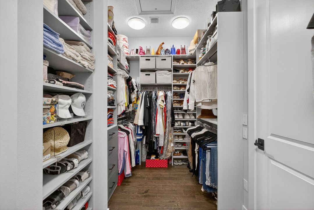 待售: $1,280,000 (3 贝兹, 3 浴室, 2642 平方英尺)