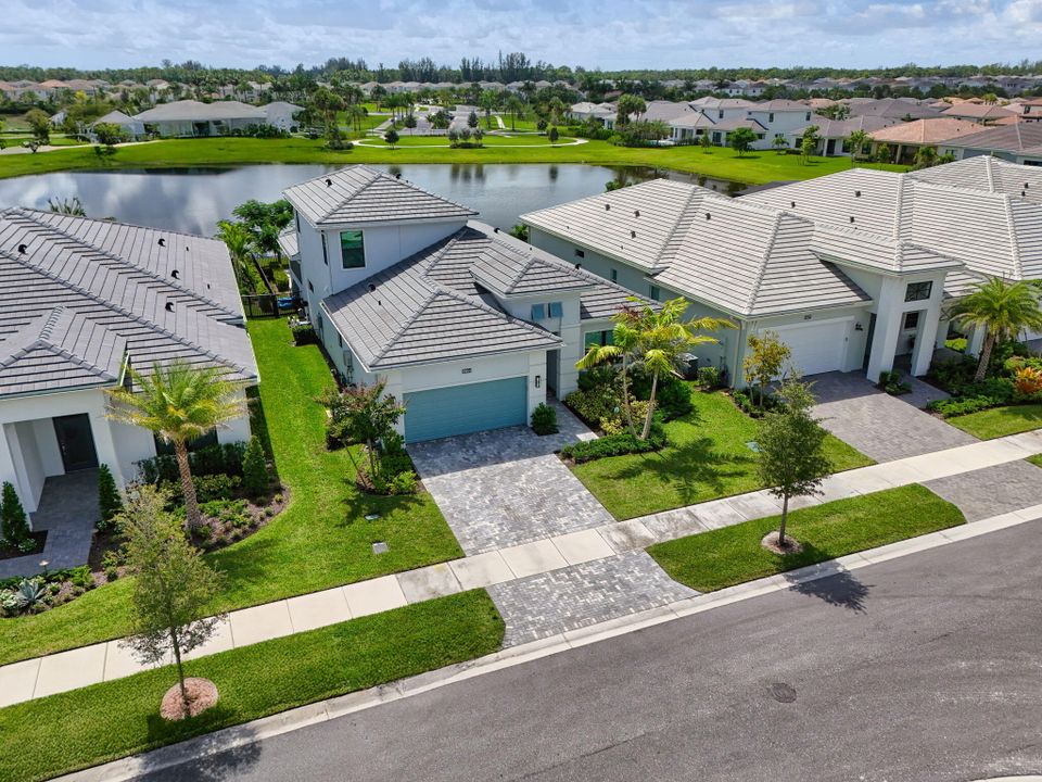 待售: $1,280,000 (3 贝兹, 3 浴室, 2642 平方英尺)