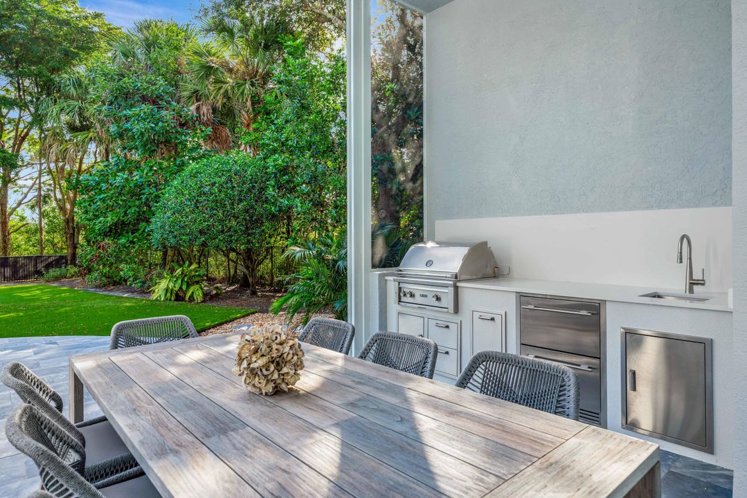 For Sale: $5,495,000 (4 beds, 5 baths, 5089 Square Feet)