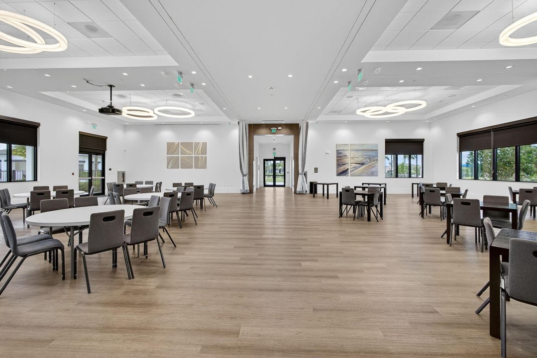 待售: $1,280,000 (3 贝兹, 3 浴室, 2642 平方英尺)