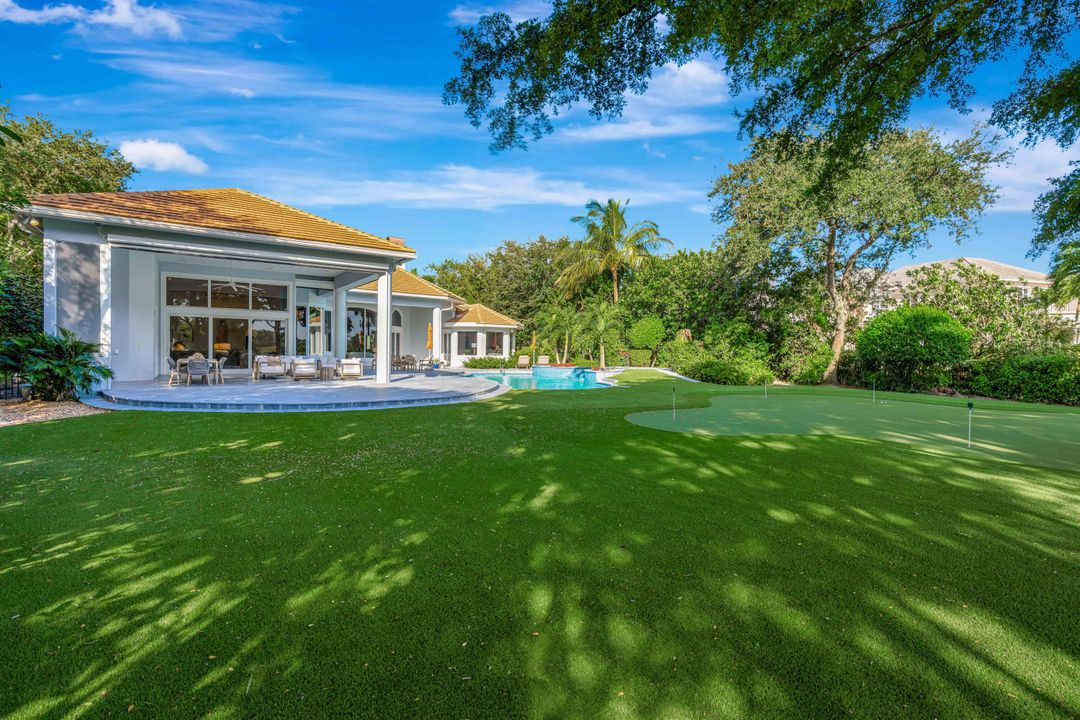 For Sale: $5,495,000 (4 beds, 5 baths, 5089 Square Feet)