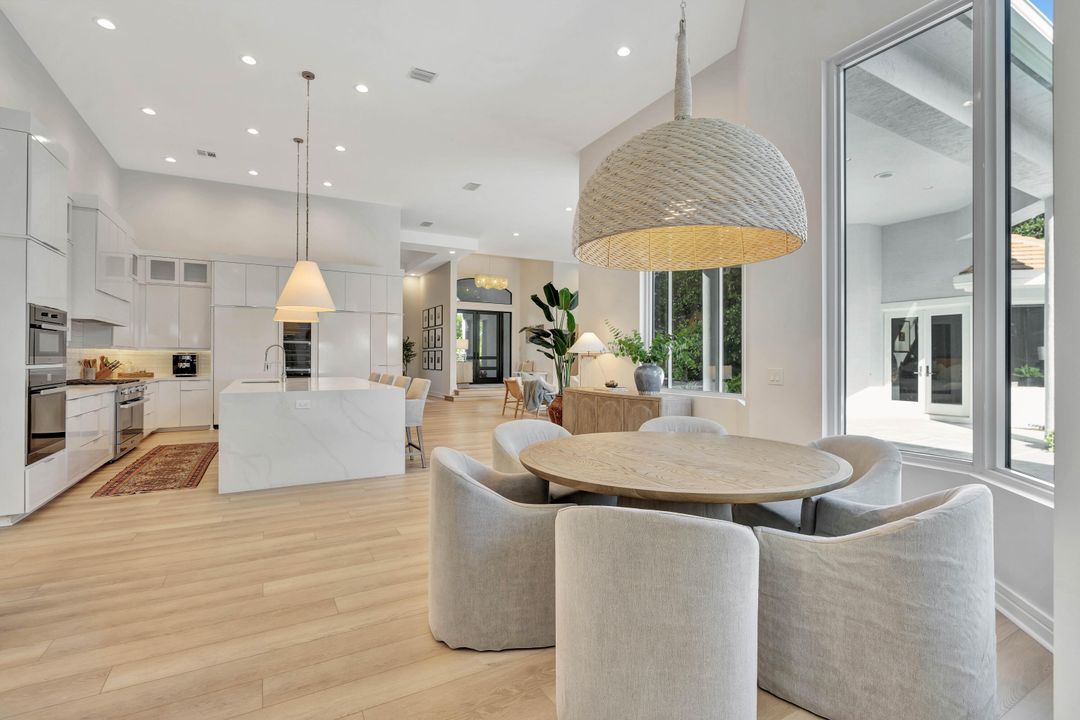 For Sale: $5,495,000 (4 beds, 5 baths, 5089 Square Feet)