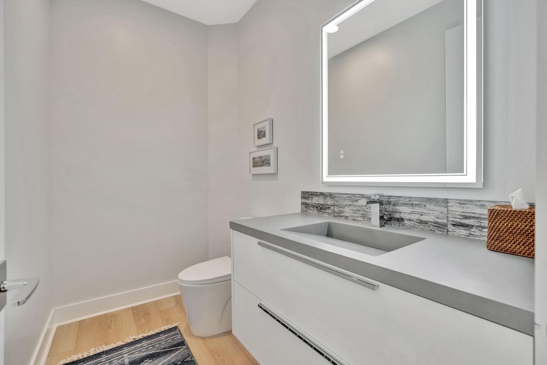 For Sale: $5,495,000 (4 beds, 5 baths, 5089 Square Feet)