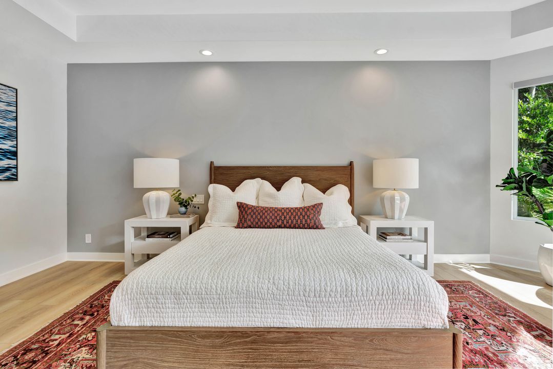 For Sale: $5,495,000 (4 beds, 5 baths, 5089 Square Feet)