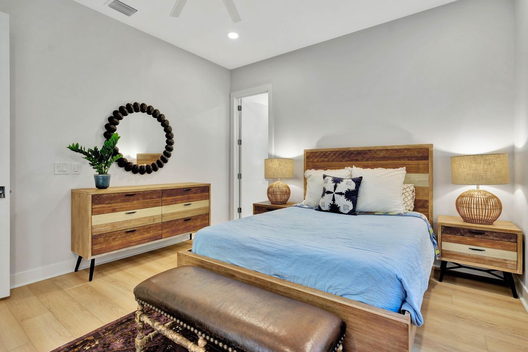 For Sale: $5,495,000 (4 beds, 5 baths, 5089 Square Feet)