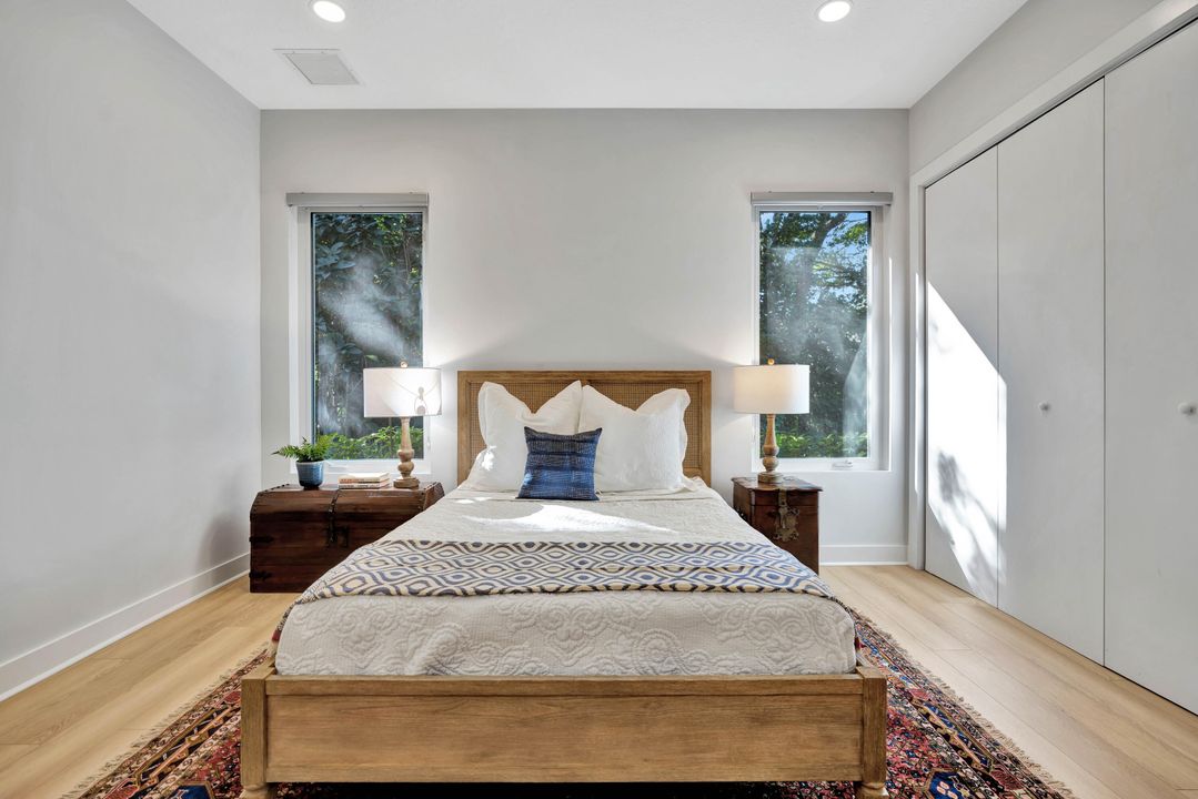 For Sale: $5,495,000 (4 beds, 5 baths, 5089 Square Feet)