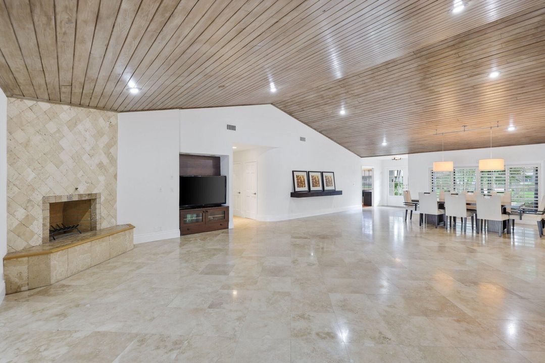 Active With Contract: $1,999,900 (4 beds, 3 baths, 3574 Square Feet)