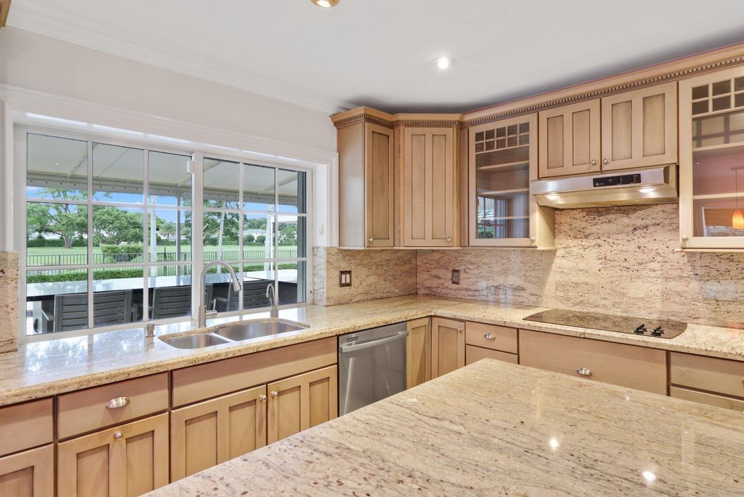 Active With Contract: $1,999,900 (4 beds, 3 baths, 3574 Square Feet)