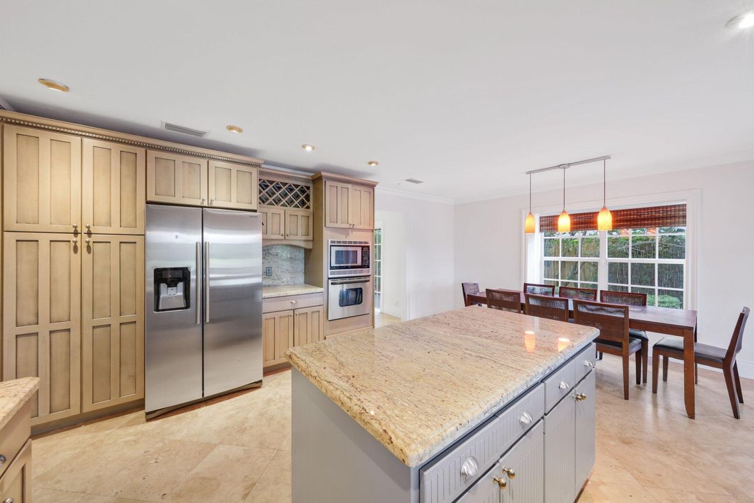 Active With Contract: $1,999,900 (4 beds, 3 baths, 3574 Square Feet)