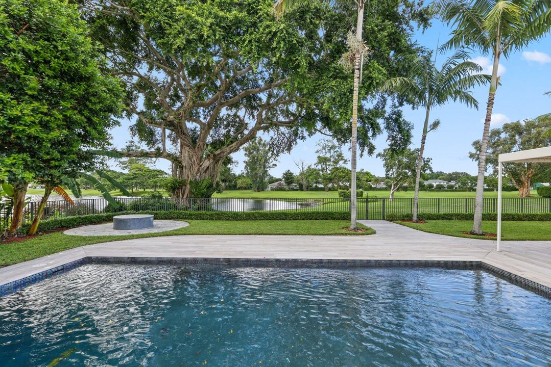 Active With Contract: $1,999,900 (4 beds, 3 baths, 3574 Square Feet)