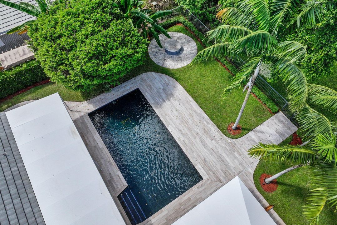 Active With Contract: $1,999,900 (4 beds, 3 baths, 3574 Square Feet)