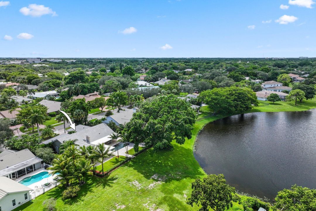 Active With Contract: $1,999,900 (4 beds, 3 baths, 3574 Square Feet)